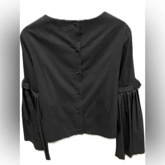 Trendy Top - Picture 3 of 3